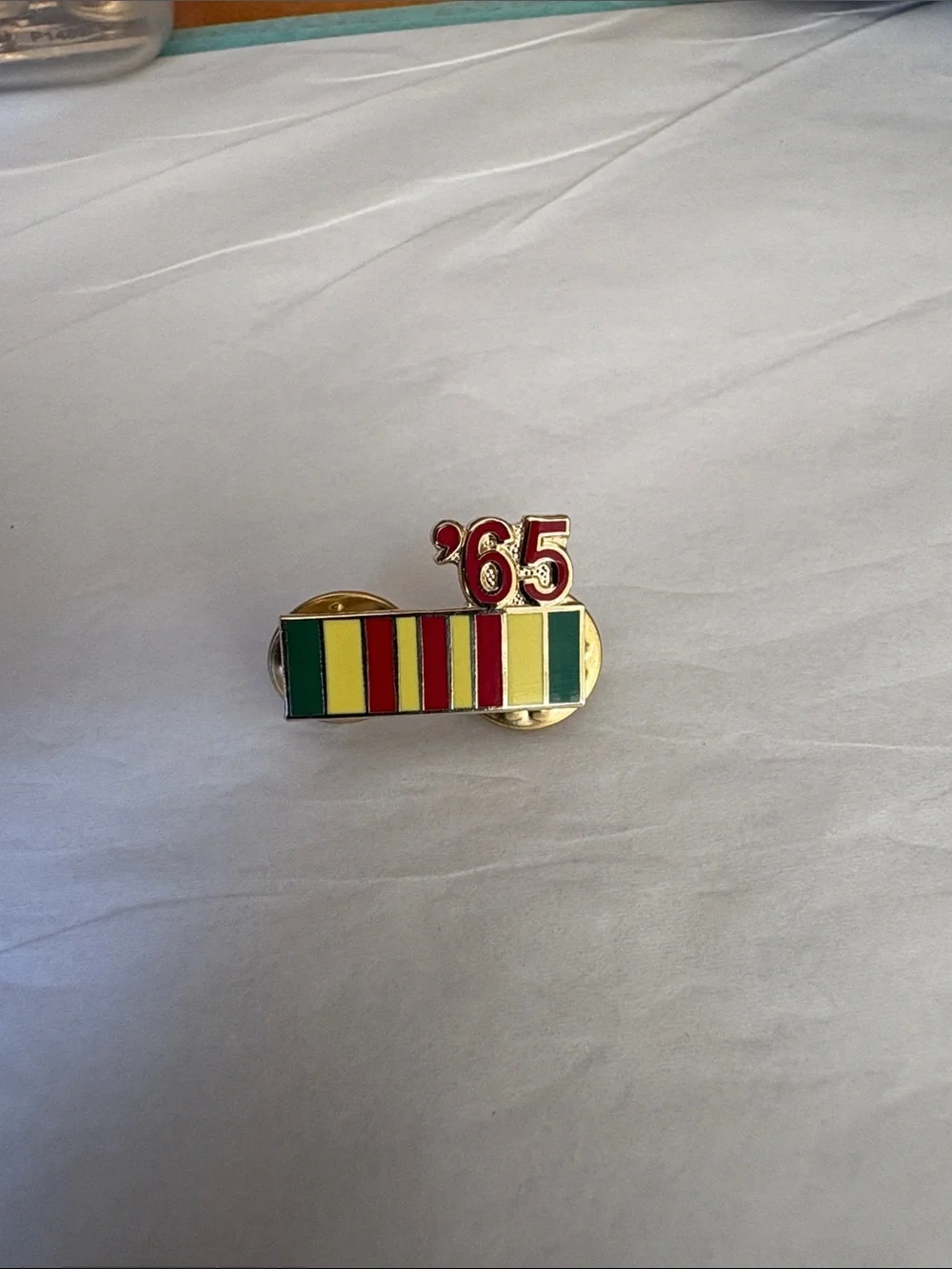 Military 1965 Vietnam Ribbon Hat Pin